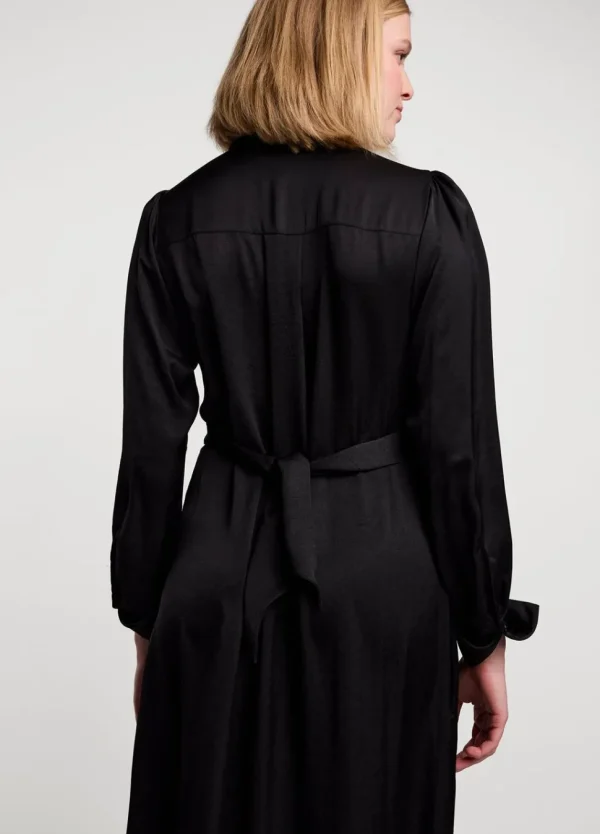 Women Summum Woman Silky Touch Button-Down Dress