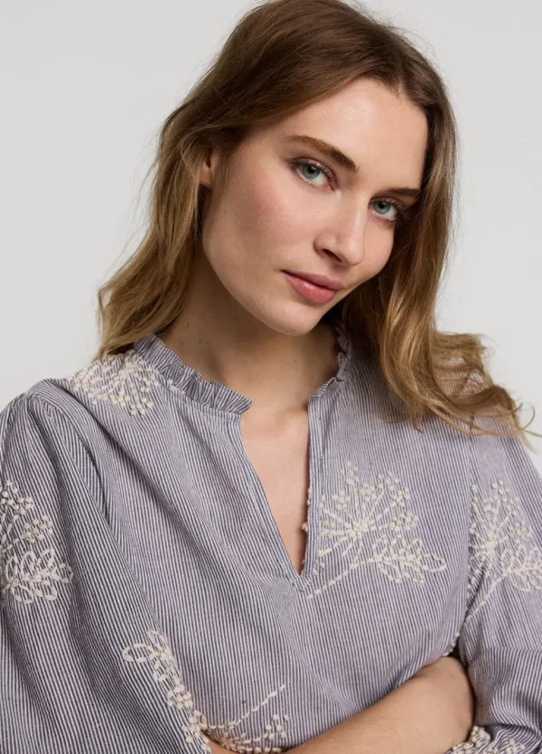 Women Summum Woman Striped Top With Flowers