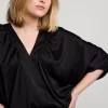 Women Summum Woman Top With Bat Sleeves