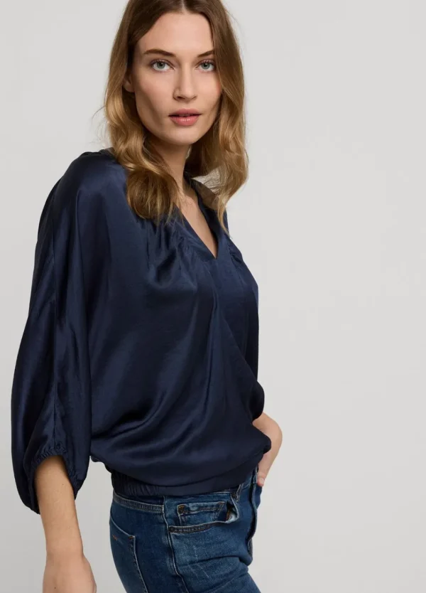 Women Summum Woman Top With Bat Sleeves