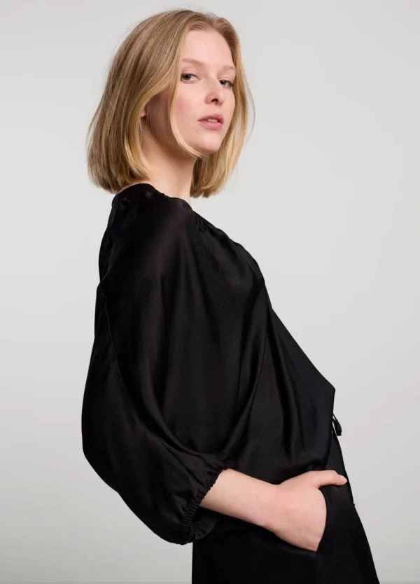 Women Summum Woman Top With Bat Sleeves