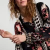 Women Summum Woman Top With Stand-Up Collar