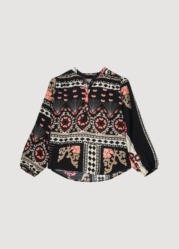 Women Summum Woman Top With Stand-Up Collar